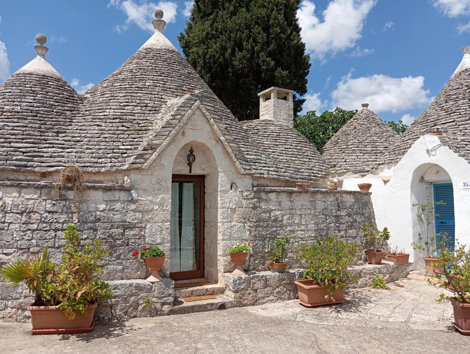 Gasphouse Villa Castellana Grotte Exterior photo